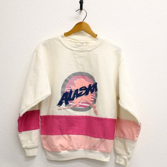 Vintage Other - Vintage Alaska Sweatshirt Small